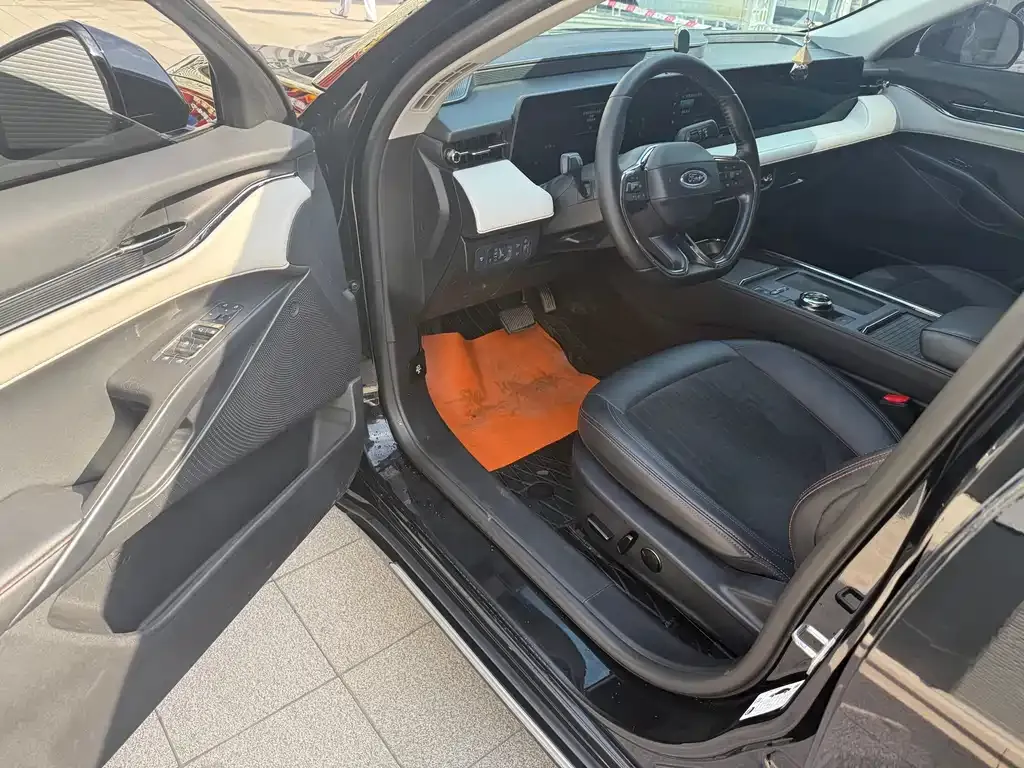 Ford Mondeo 2023 из CN, фото 7