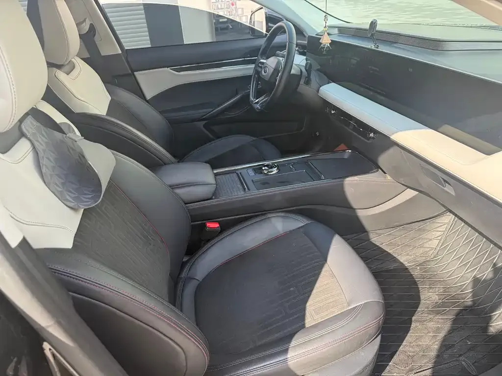 Ford Mondeo 2023 из CN, фото 3