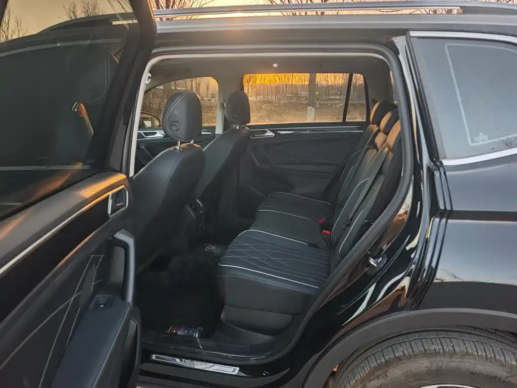 Volkswagen Tiguan L 2025 из CN, фото 3