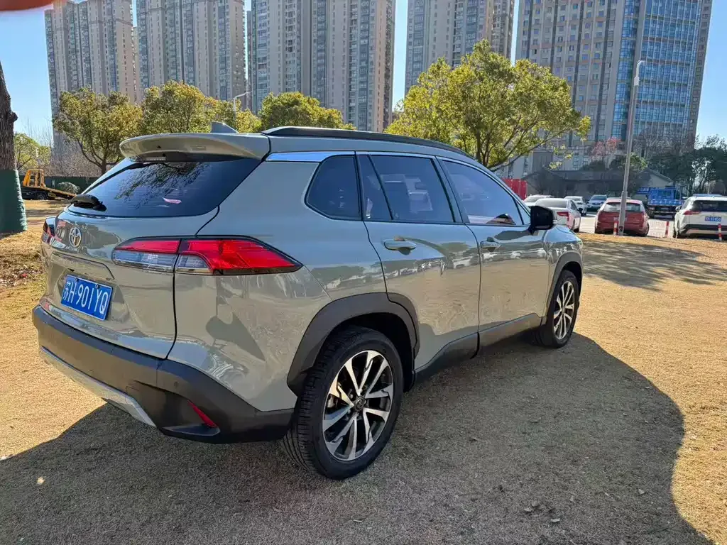 Toyota Corolla Cross 2022 из CN, фото 8