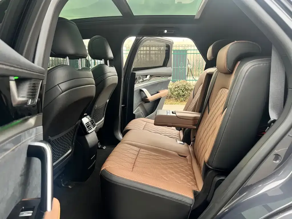 BYD Tang New Energy 2023 из CN, фото 2