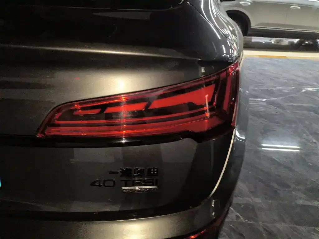 Audi Q5L Sportback 2023 из CN, фото 4