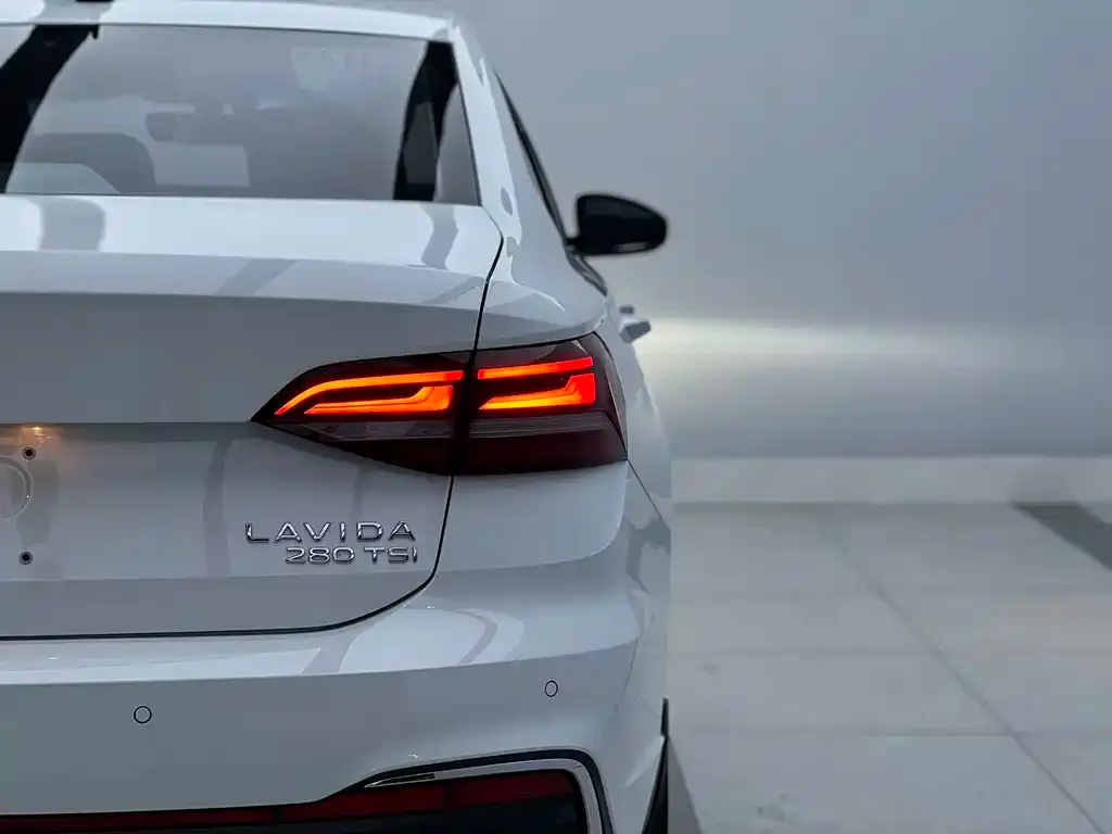 Volkswagen Lavida 2022 из CN, фото 4