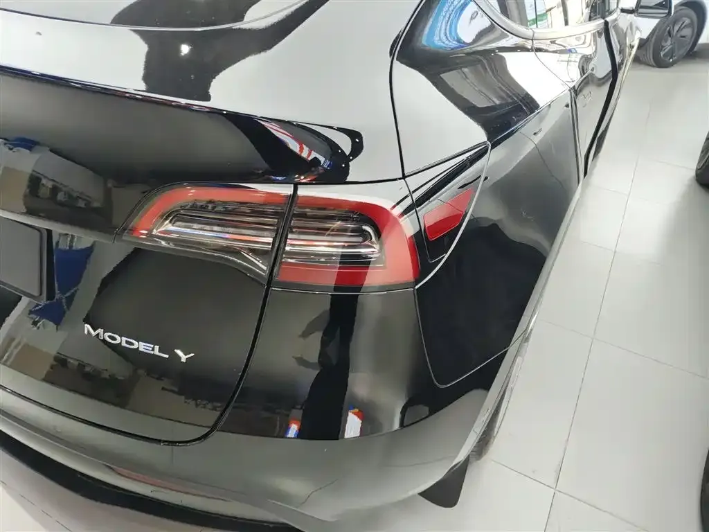 Tesla Model Y 2022 из CN, фото 8