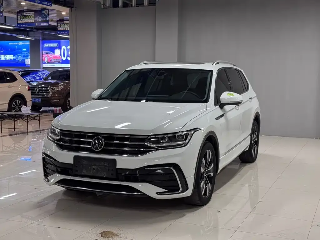 Volkswagen Tiguan L 2023 из CN, фото 1