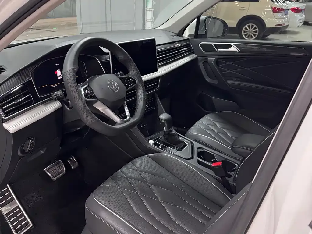 Volkswagen Tiguan L 2023 из CN, фото 7