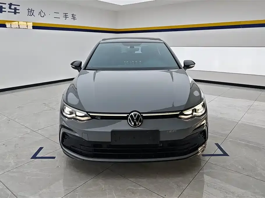 Volkswagen Golf 2024 из CN, фото 5