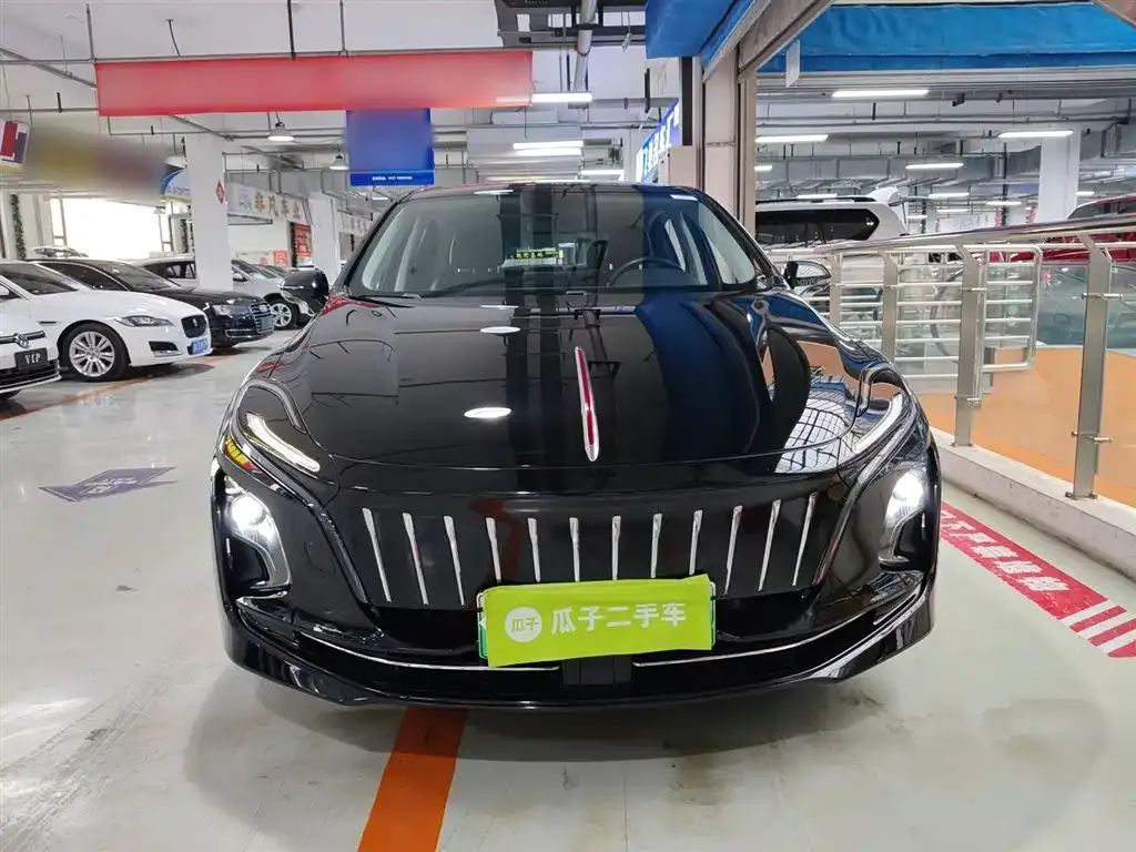 Hongqi E-QM5 2024 из CN, фото 3