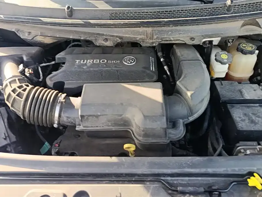 Buick GL8 2023 из CN, фото 6