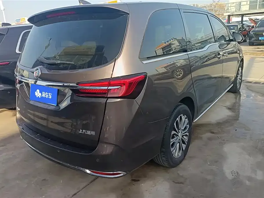 Buick GL8 2023 из CN, фото 10