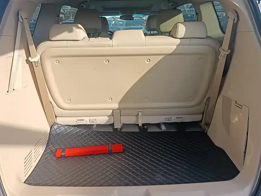 Buick GL8 2023 из CN, фото 4