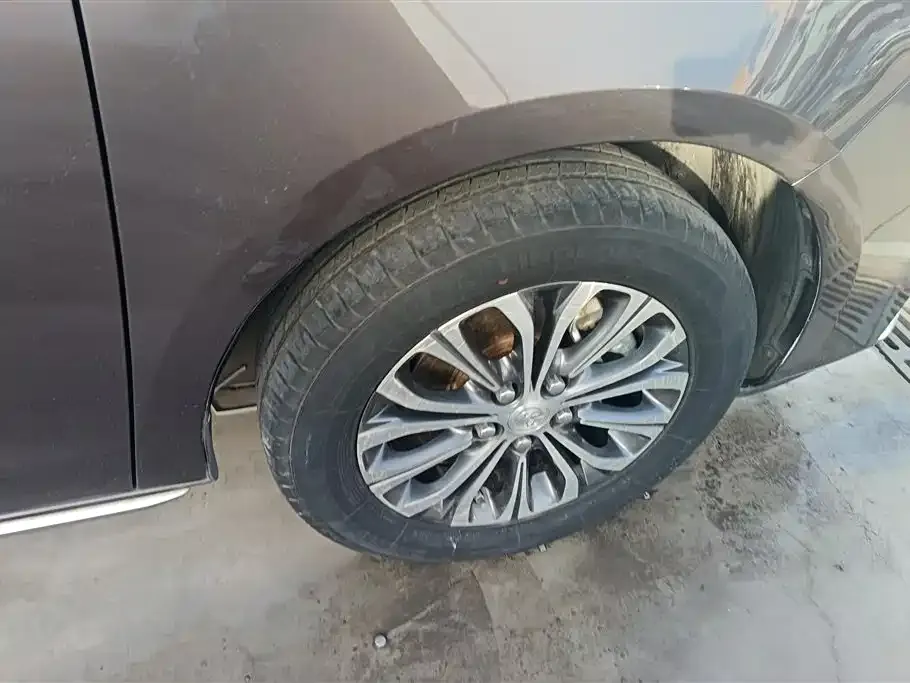 Buick GL8 2023 из CN, фото 9