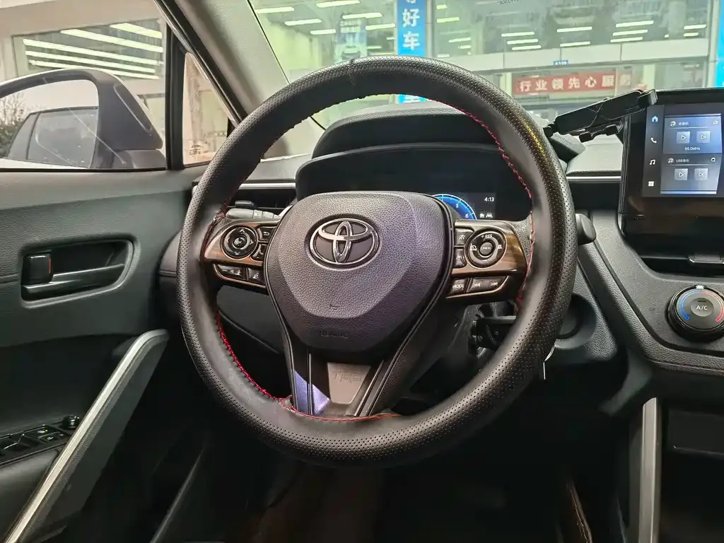 [object Object] Corolla Cross 2024 из CN, фото 10