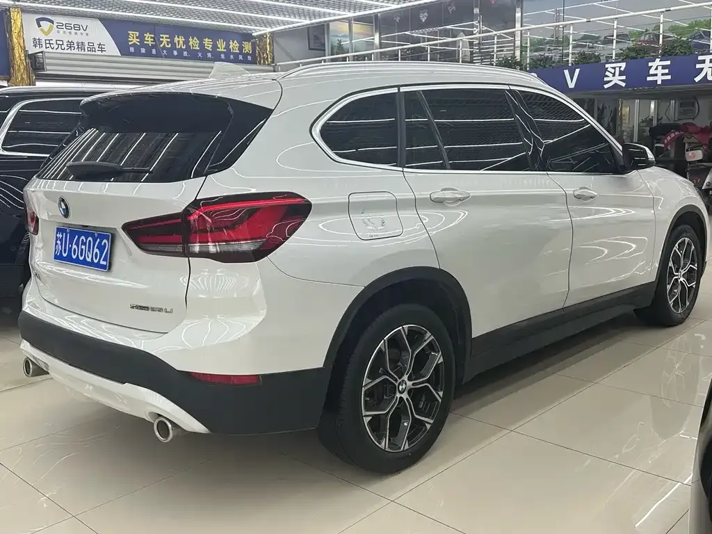 BMW X1 2021 из CN, фото 7