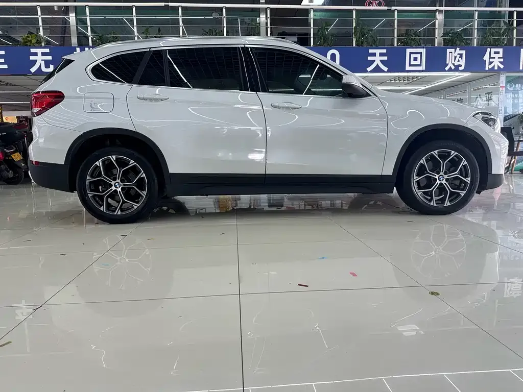 BMW X1 2021 из CN, фото 6