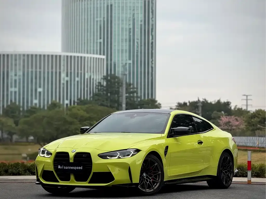 BMW M4 — фото 1