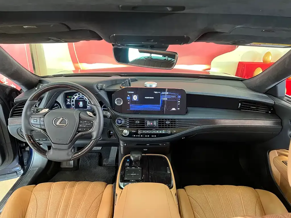 Lexus LS 2021 из CN, фото 9