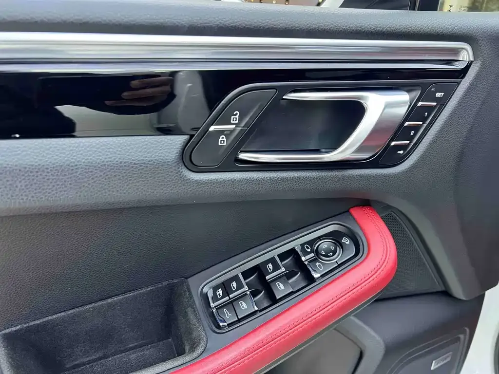 Porsche Macan 2021 из CN, фото 10