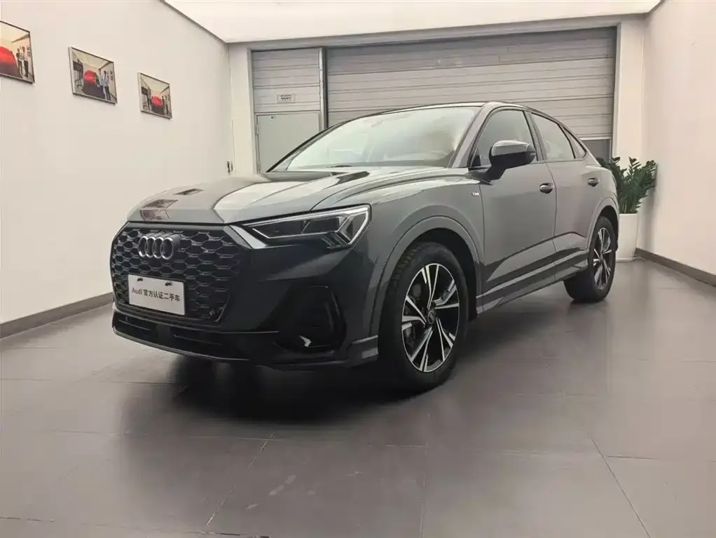 Audi Q3 Sportback — фото 1