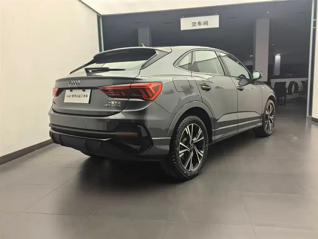 Audi Q3 Sportback — фото 4