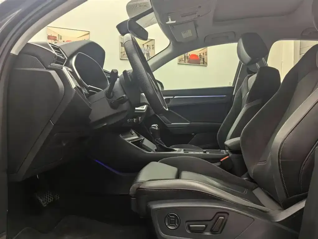 Audi Q3 Sportback — фото 7