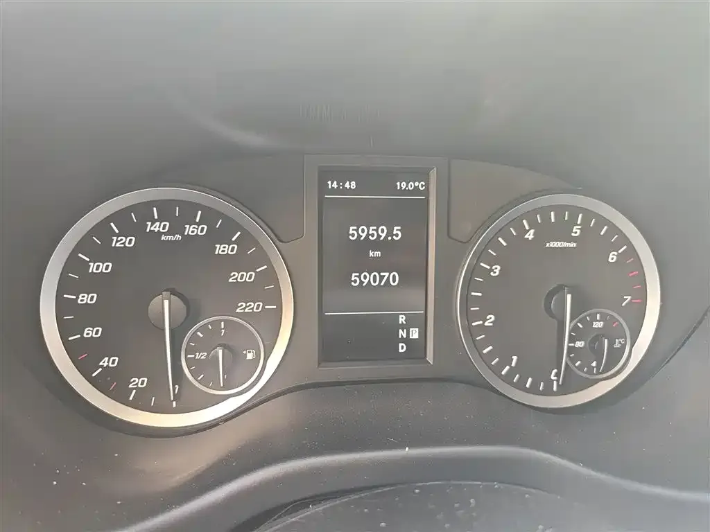Mercedes-Benz Vito 2021 из CN, фото 4