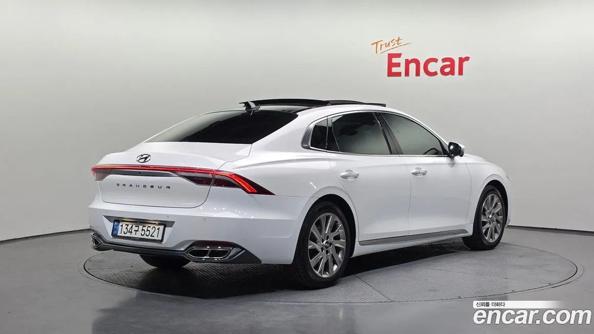 Hyundai Grandeur 2022 из KR, фото 5