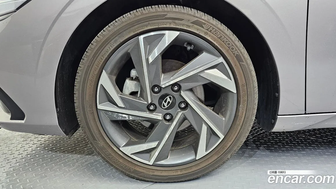 Hyundai AVANTE — фото 8