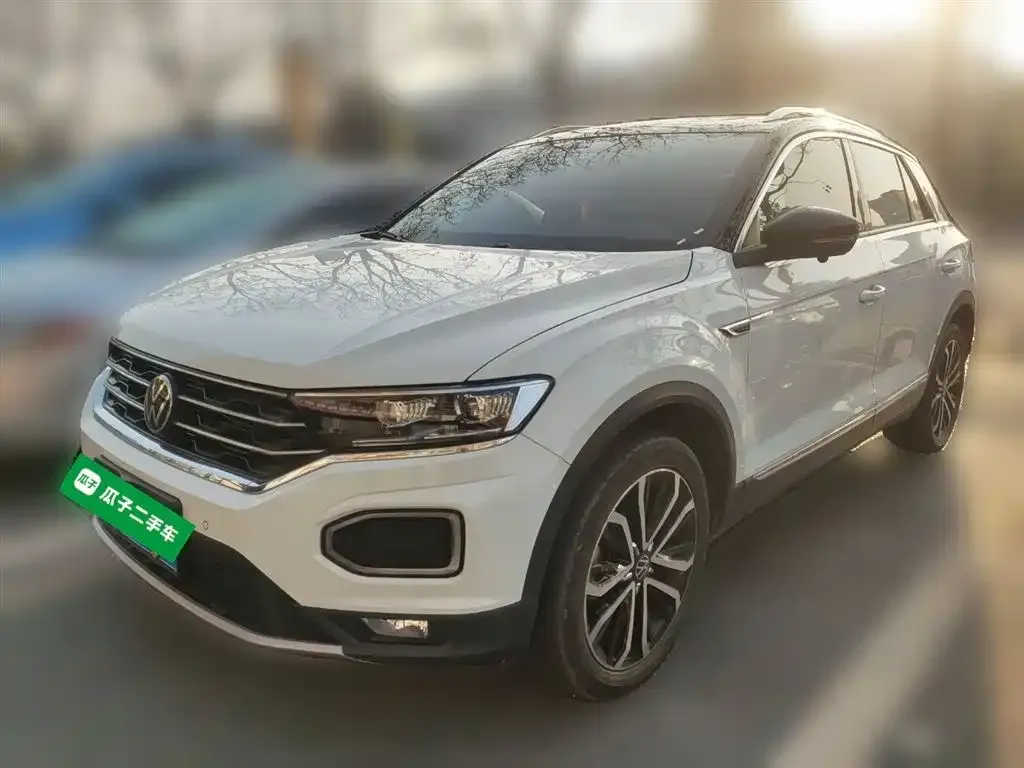 Volkswagen T-Roc 2023 из CN, фото 1