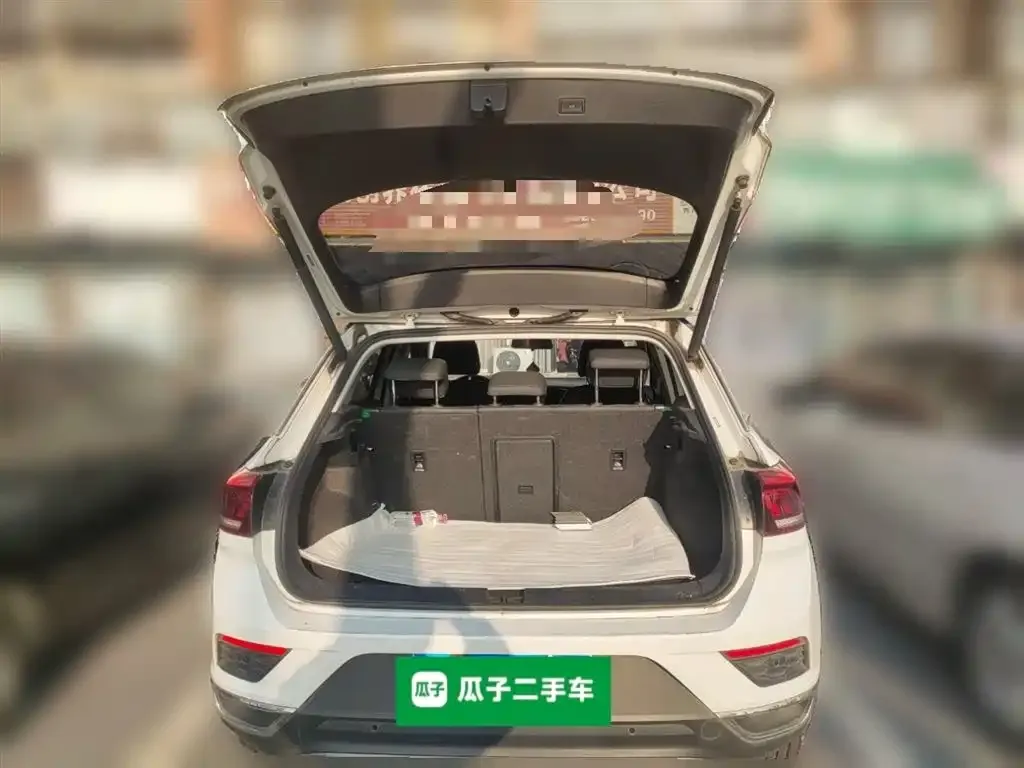Volkswagen T-Roc 2023 из CN, фото 4