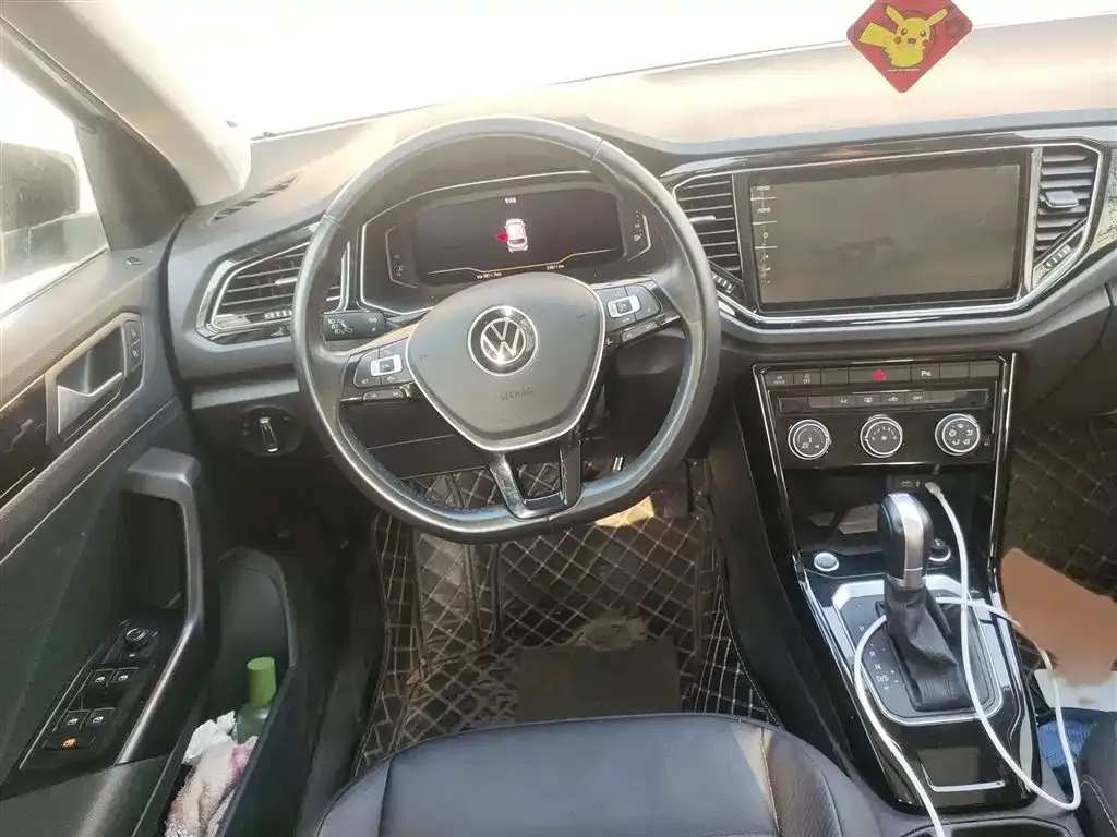Volkswagen T-Roc 2023 из CN, фото 10