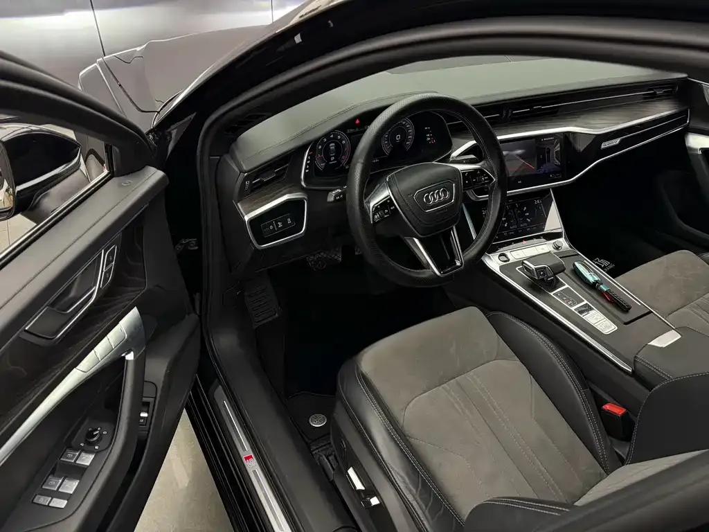 Audi A6L 2023 из CN, фото 5