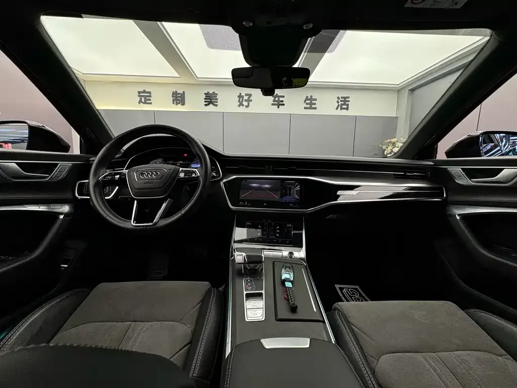 Audi A6L 2023 из CN, фото 2