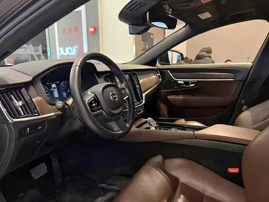Volvo S90 2021 из CN, фото 5