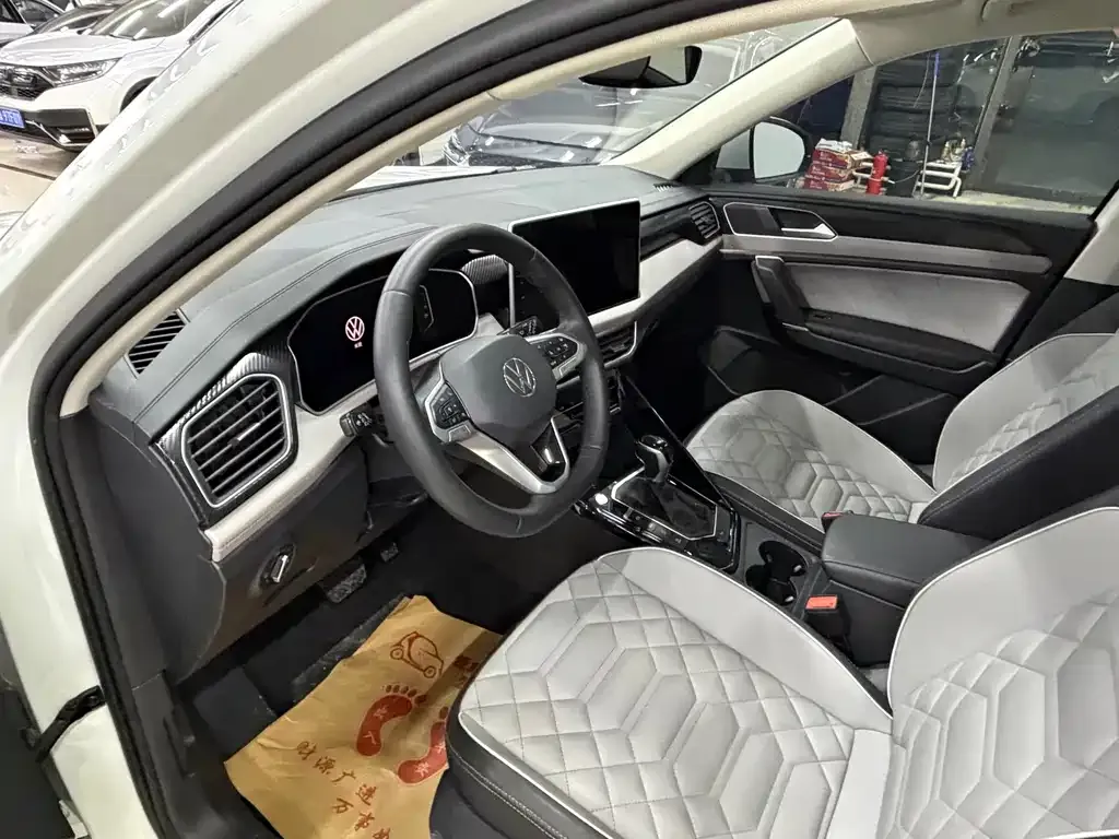 Volkswagen Tayron 2023 из CN, фото 10