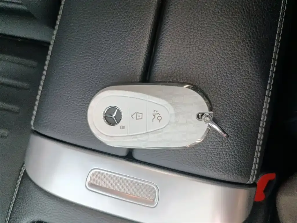 Mercedes-Benz C-Class 2023 из CN, фото 9