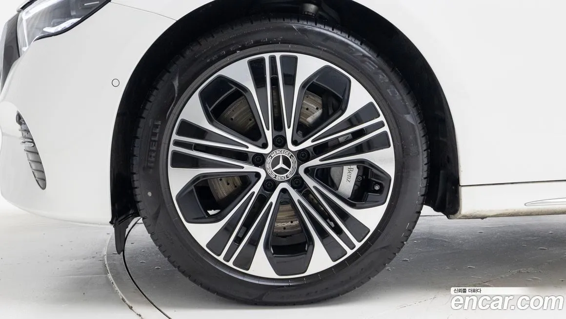 Mercedes-Benz E-Class 2025 из KR, фото 8