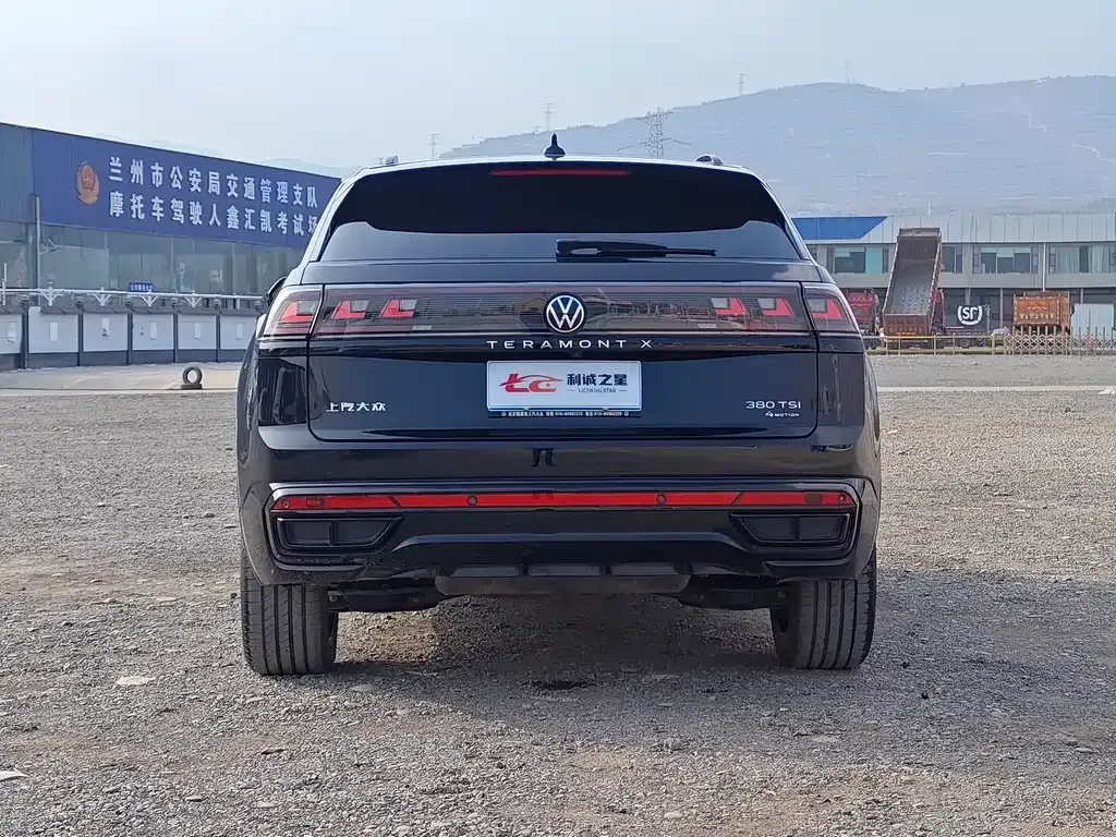 Volkswagen Teramont 2023 из CN, фото 9