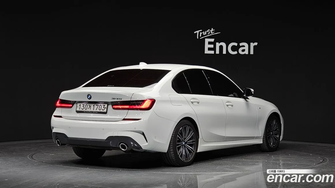 BMW 3-Series 2021 из KR, фото 3