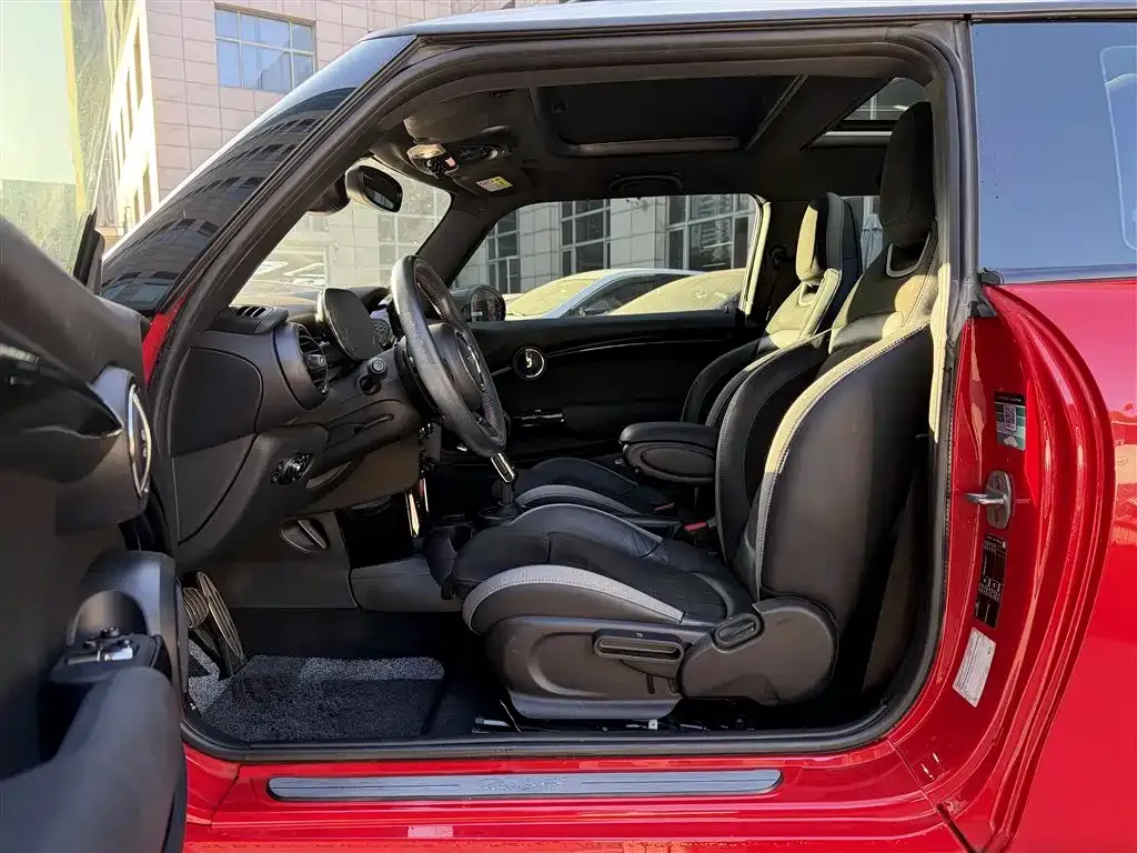 MINI Cooper (3-door) 2021 из CN, фото 6