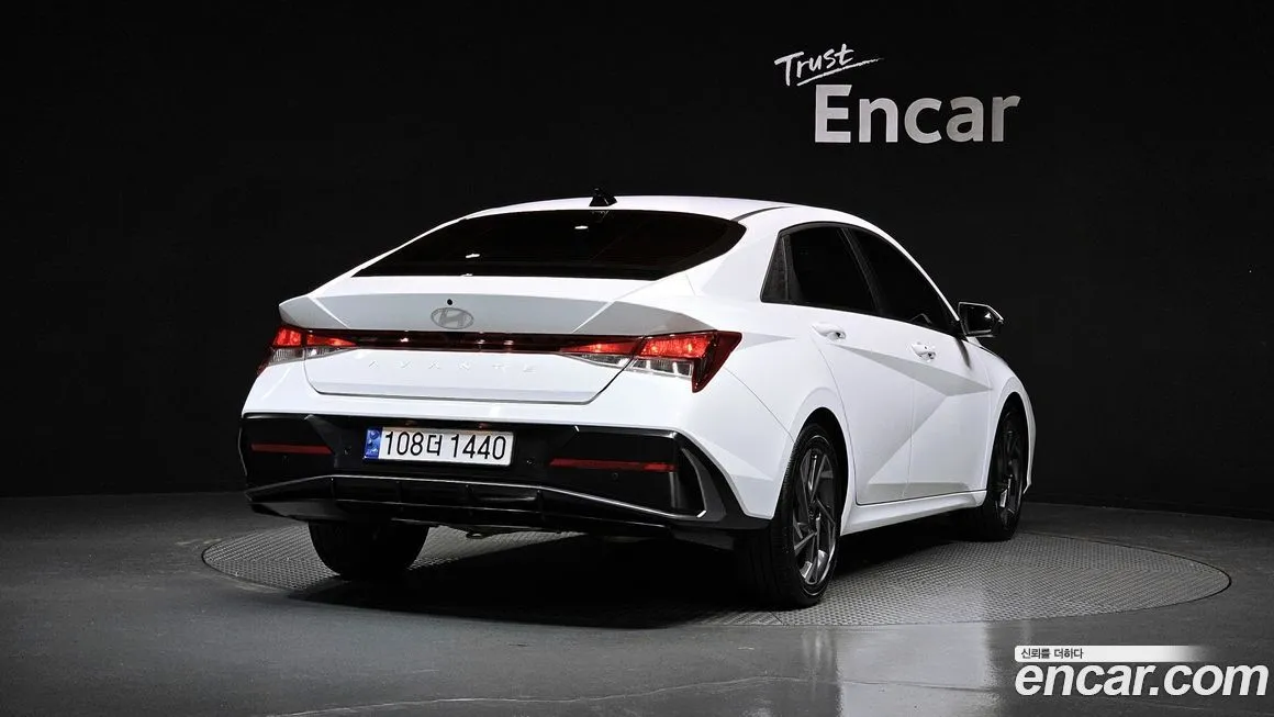 Hyundai AVANTE — фото 3