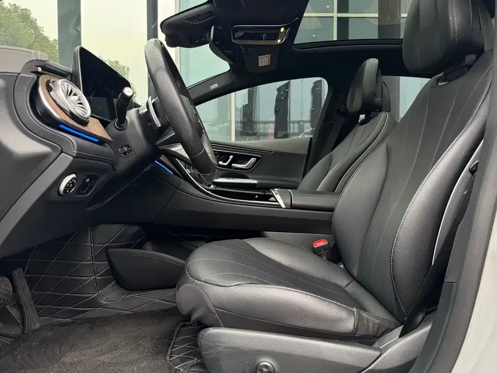 Mercedes-Benz EQE 2024 из CN, фото 4