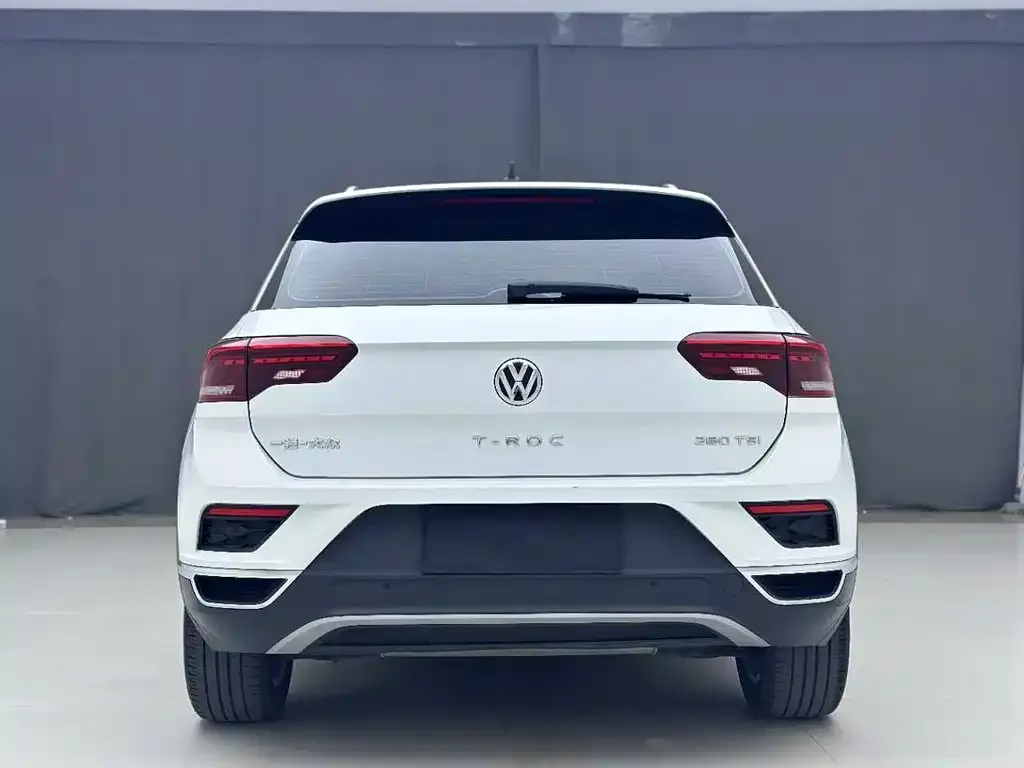 Volkswagen T-Roc — фото 3