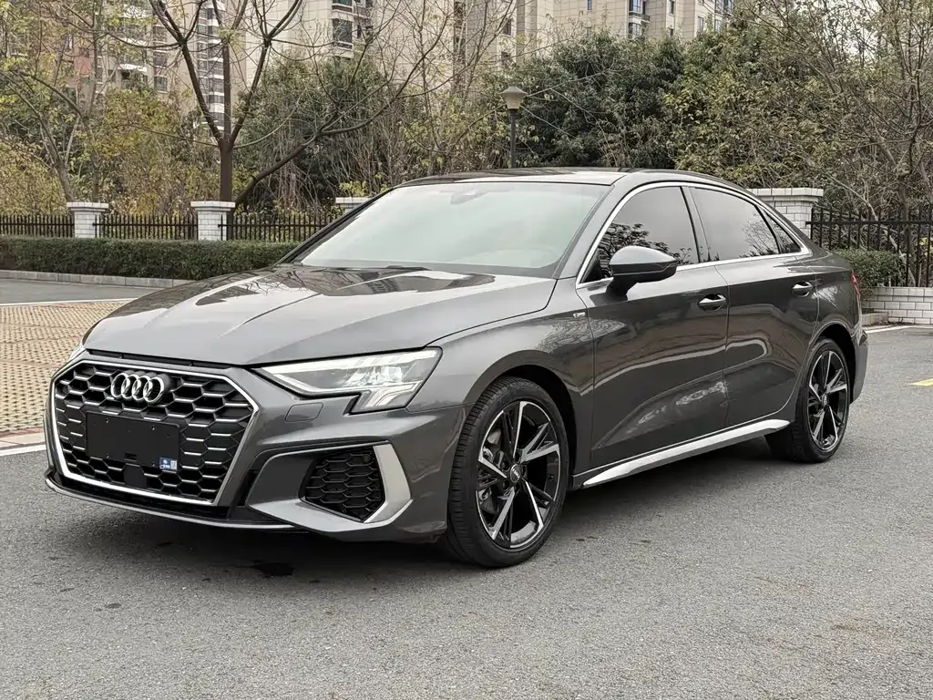 Audi A3 2022 из CN, фото 1
