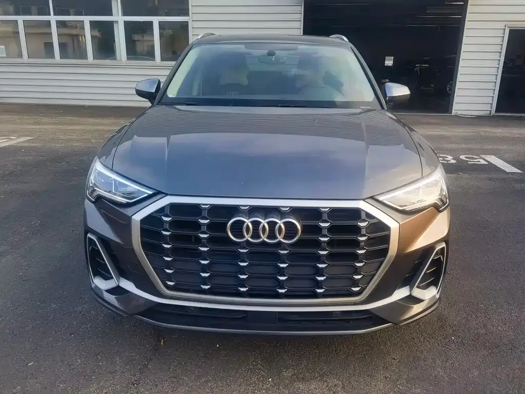 Audi Q3 2023 из CN, фото 4