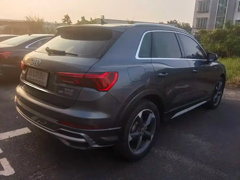 Audi Q3 2023 из CN, фото 6