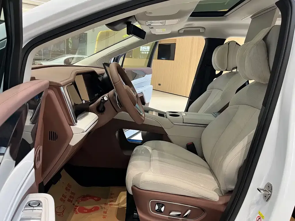 BYD Xia 2025 из CN, фото 6