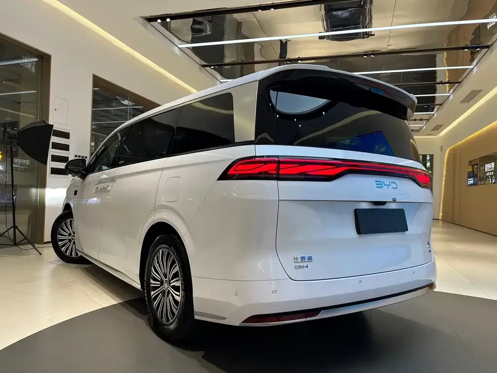 BYD Xia 2025 из CN, фото 10