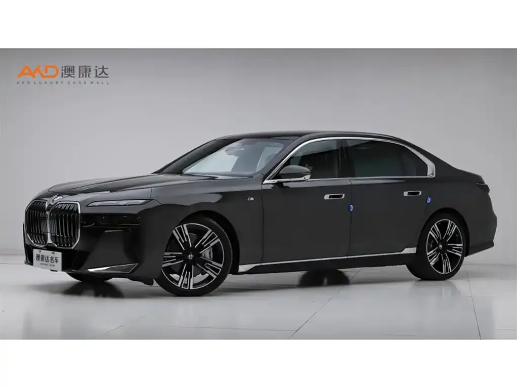 BMW 7 Series 2024 из CN, фото 1