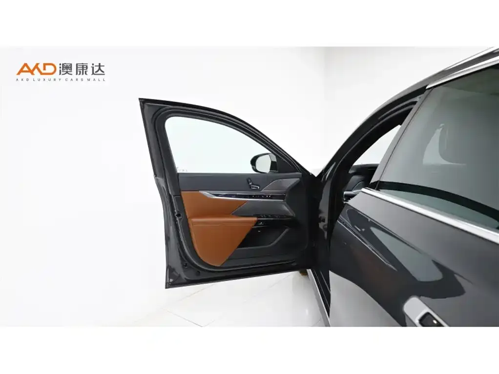 BMW 7 Series 2024 из CN, фото 4